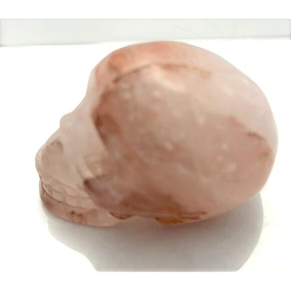 Fire Quartz Skull Carving - Picture 4 of 6